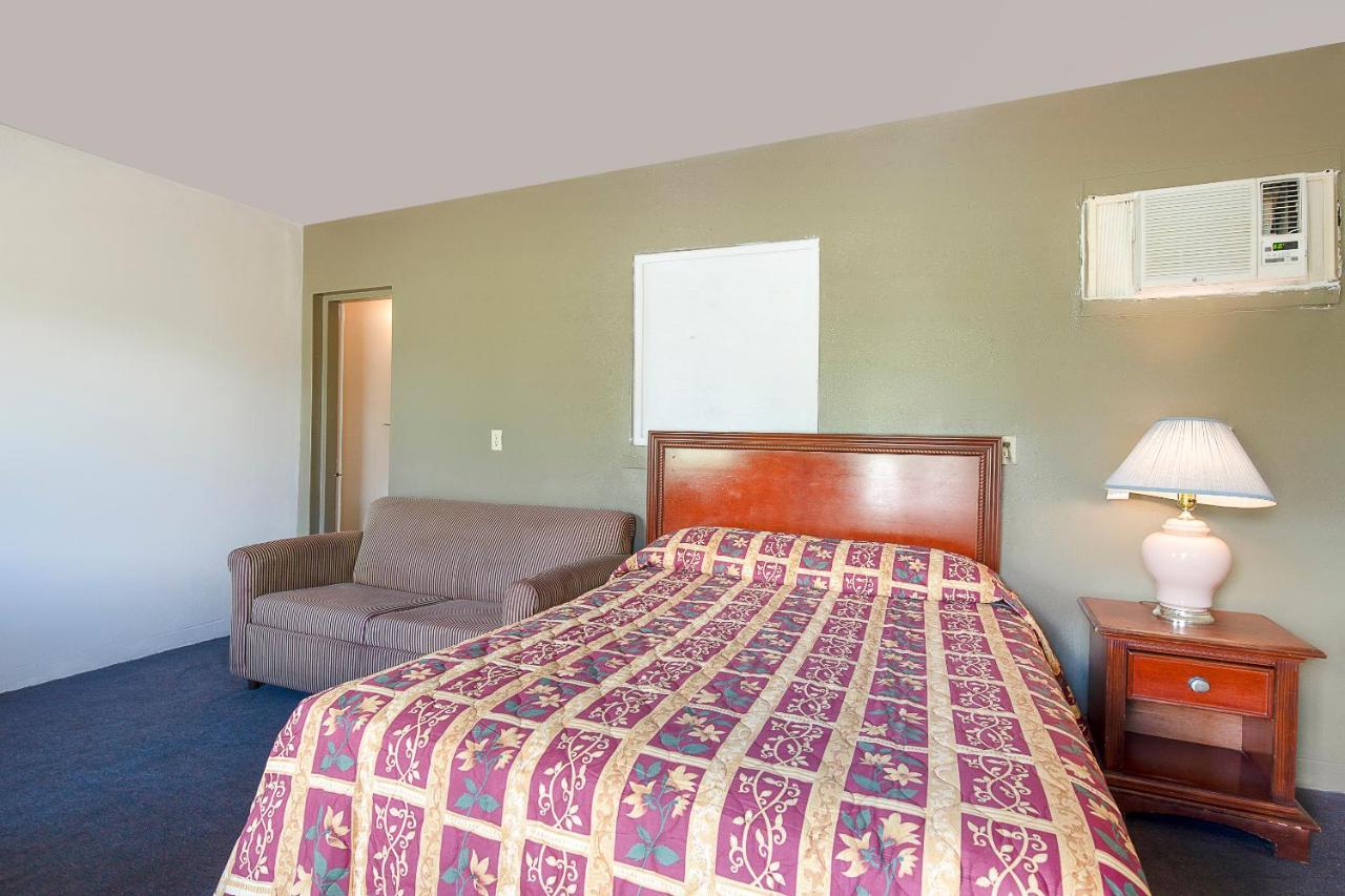 Hotel O Near Fanning Springs State Park Us Hwy 98 Old Town Экстерьер фото