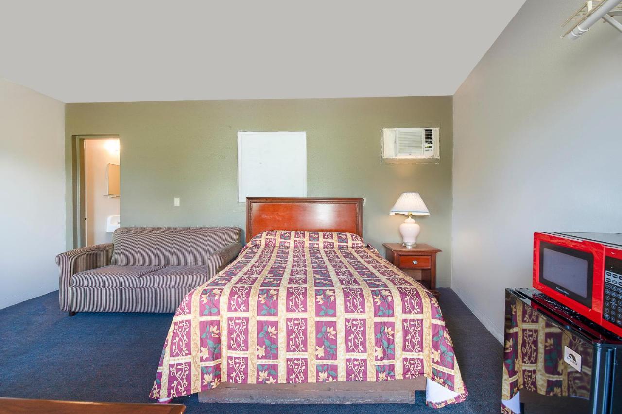 Hotel O Near Fanning Springs State Park Us Hwy 98 Old Town Экстерьер фото